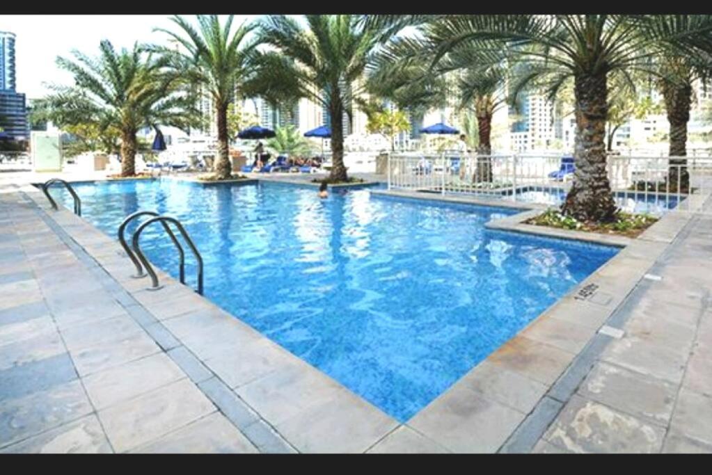 Dubai Marina 1 Bedroom Apt. Walking Distance Jbr. ภายนอก รูปภาพ