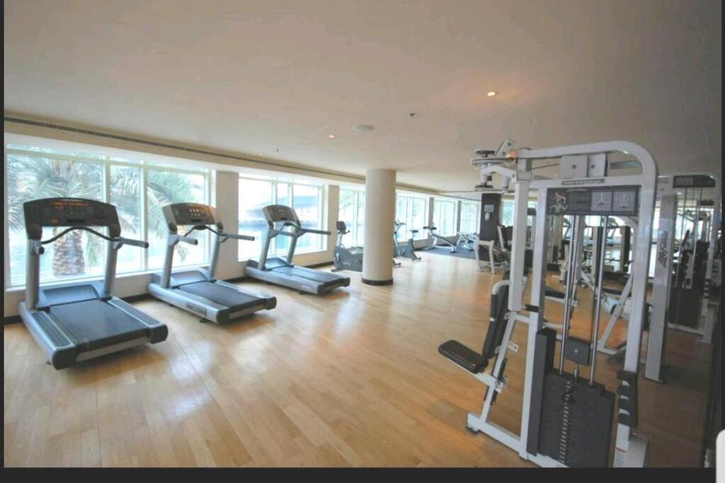 Dubai Marina 1 Bedroom Apt. Walking Distance Jbr. ภายนอก รูปภาพ